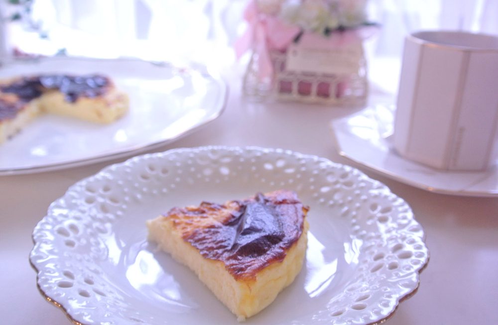 【#ヘルシーおやつ】大豆粉で作るふわふわバスクチーズケーキ
